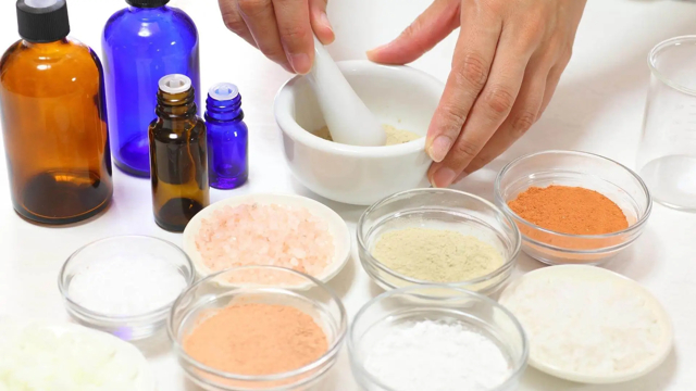 Cheveux, visage et corps : créez la totalité de vos soins naturels avec nos expertes